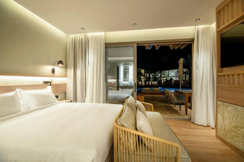 Hotel Senseana Sea Side Resort & Aquadventure