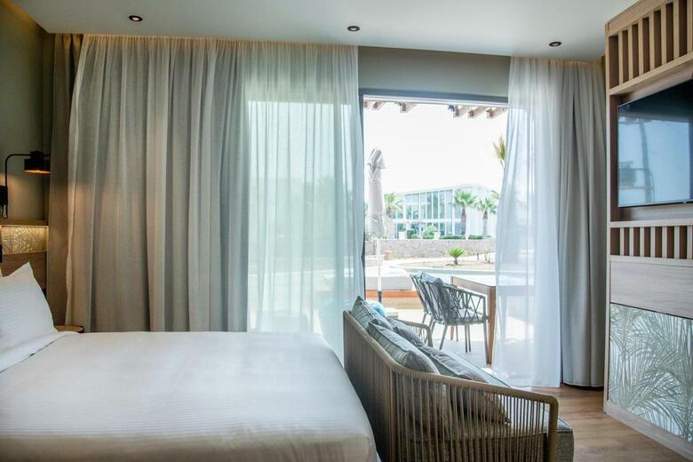Hotel Senseana Sea Side Resort & Aquadventure