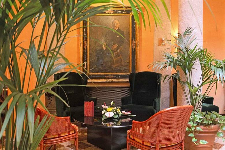 Hotel Regina