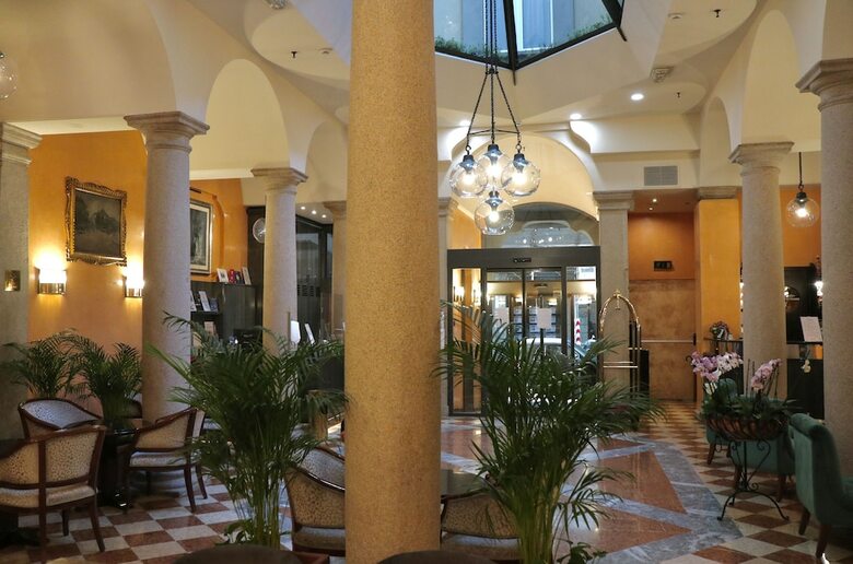 Hotel Regina