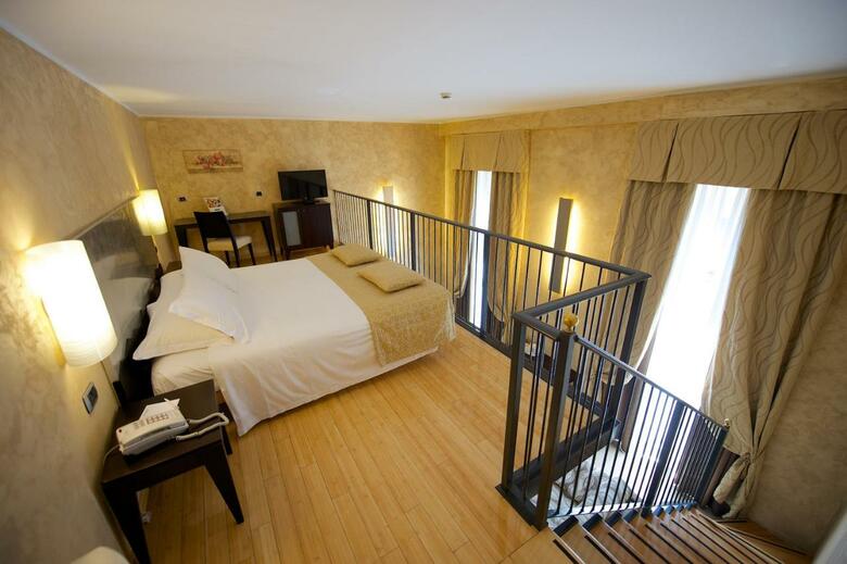 Best Western Crystal Palace Hotel