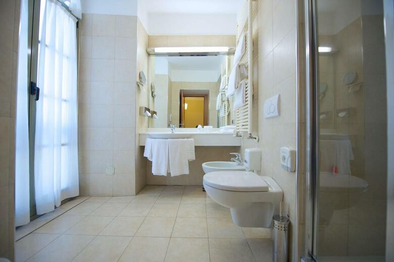 Best Western Crystal Palace Hotel