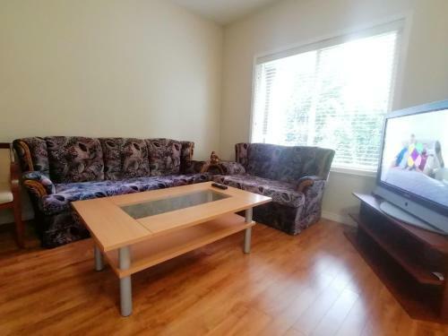 Hostal Decent Location Home