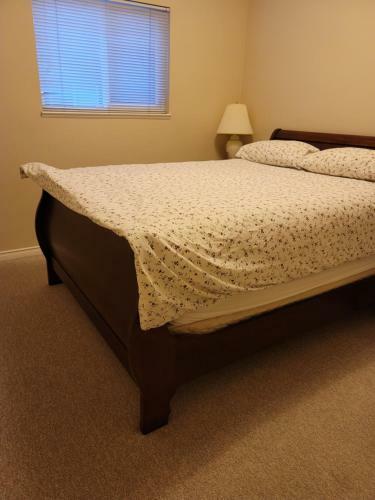 Hostal Decent Location Home