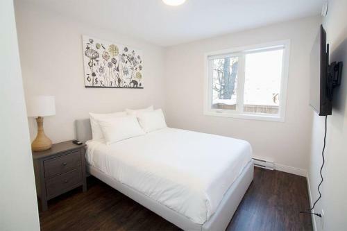 Cheerful 4 Bedrooms Duplex Unit Great Location