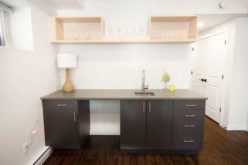 Cheerful 4 Bedrooms Duplex Unit Great Location