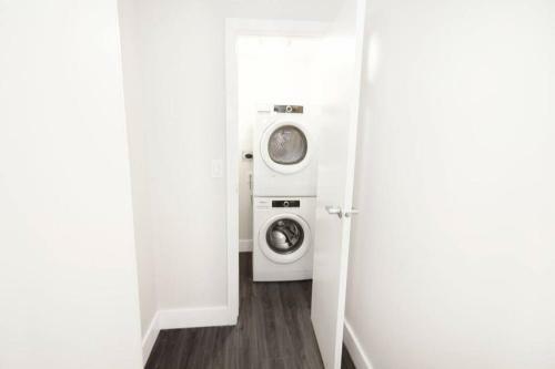 Apartamento One Bedroom Suite With Patio Laundry And Parking