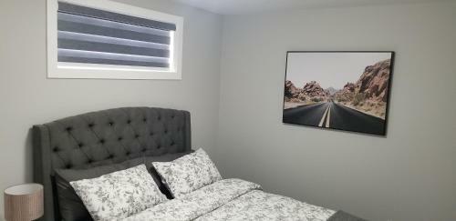 Luxurious 2 Bedroom Basement Suite
