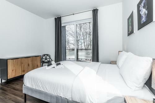 Luxurious Villa Tremblant 4 Bedrooms With Pool Table - B5