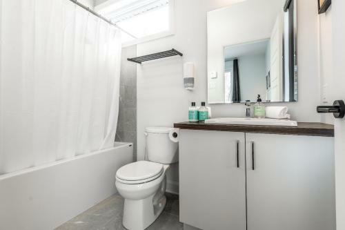 Luxurious Villa Tremblant 4 Bedrooms With Pool Table - B5
