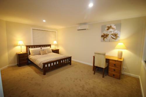 Hostal Silver House - Melbourne Airport Accommodation
