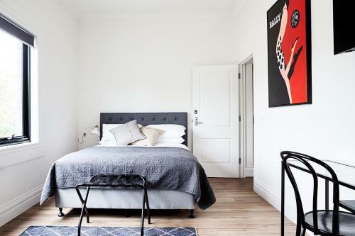 Richmond Studio Apartments