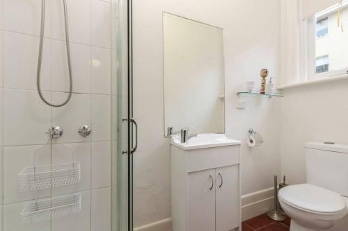 Elwood Eclectic Gem