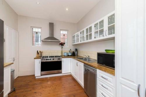 Elwood Eclectic Gem
