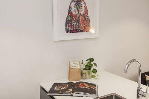 Spacious Brunswick Apartment