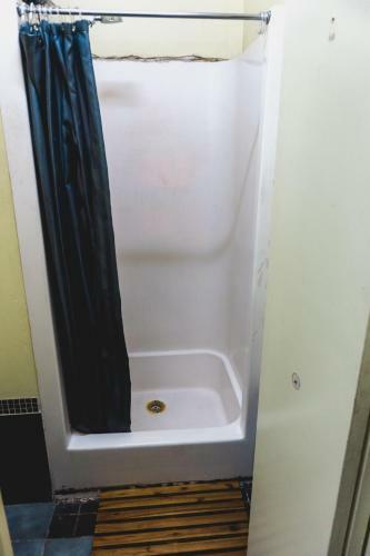 Albergue Royal Derby Hotel