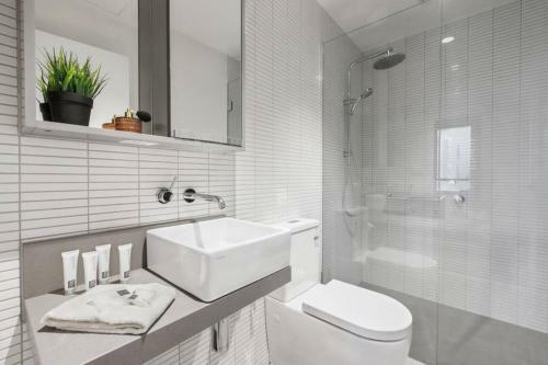 The Dudley Apartments By Ready Set Host