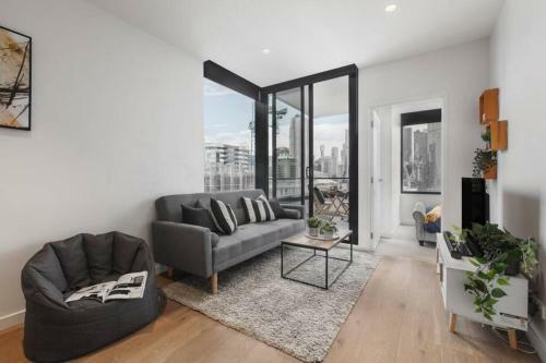 The Dudley Apartments By Ready Set Host