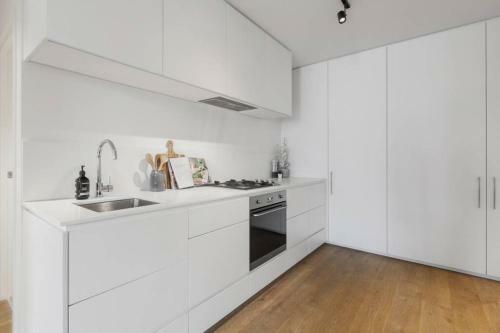 The Dudley Apartments By Ready Set Host