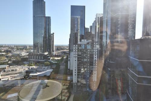 Apartamento Stylish 2 Bedroom Apt With Cbd View Southbank