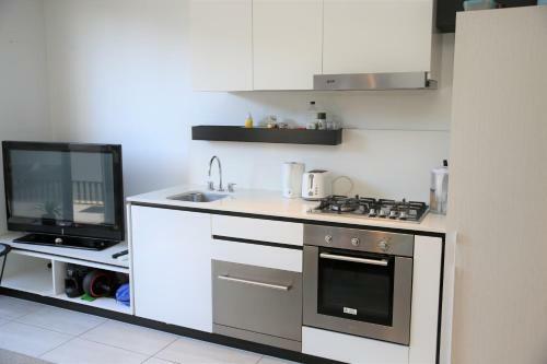 Leroy Apartments St Kilda