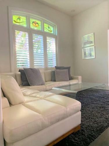 Sunny Seaside Elwood Home