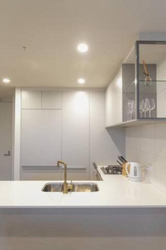 Apartamento New Spacious 2 Bedroom With Gorgeous City Views