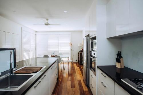 Exclusive Inner-city Townhouse / Brunswick