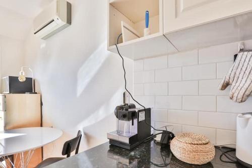 3 Bedroom In Richmond With Balcony For Families