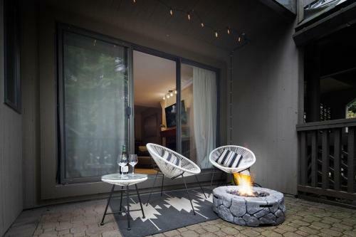 Apartamento Mountain Base Retreat @ The Gables
