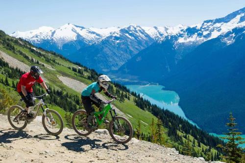 Apartamento Creekside Studio By Cozystay Signature Whistler