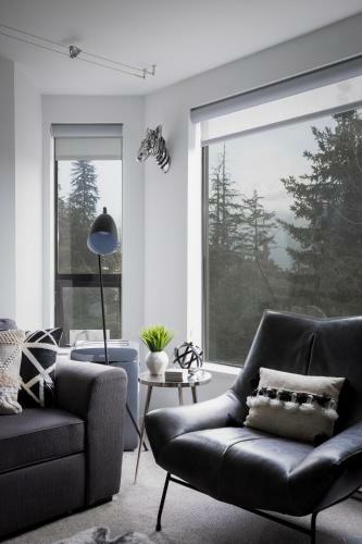 The Modern Whistler Apartment - Ski-in Ski-out