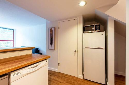 Apartamento Cozy Creekside Two-storey Condo