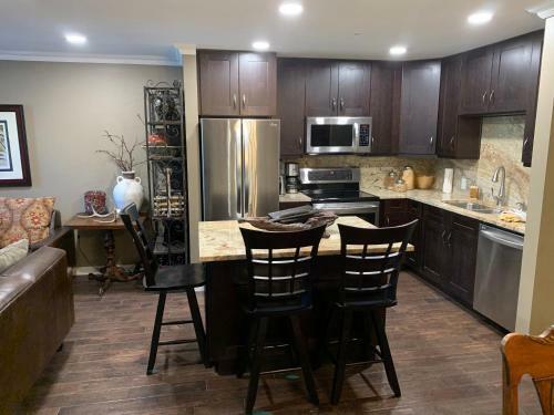 Luxurious Spacious Townhouse