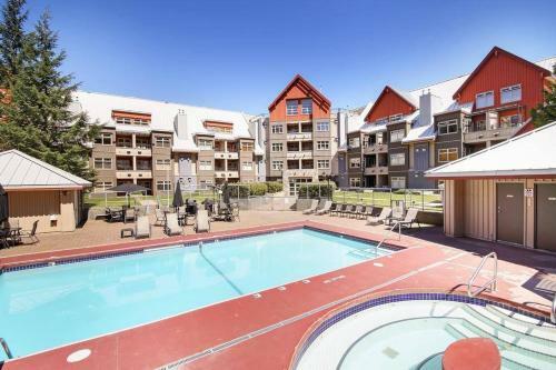 Apartamento Whistler Luxury Ski In/out+ Parking+hottub + Pool