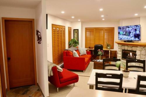 Apartamento Whistler Luxury Ski In/out+ Parking+hottub + Pool