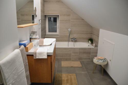 Bed & Breakfast Plumes Et Pinceaux