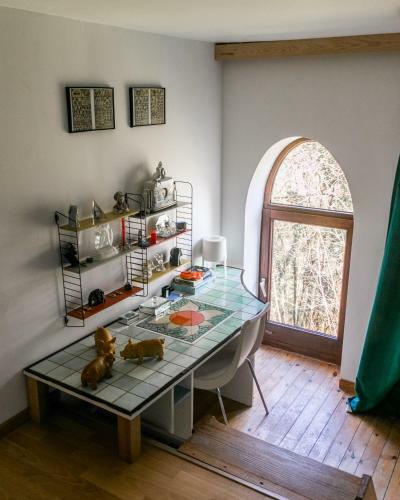La Chapelle De Verre, Un Lieu Unique Au Monde