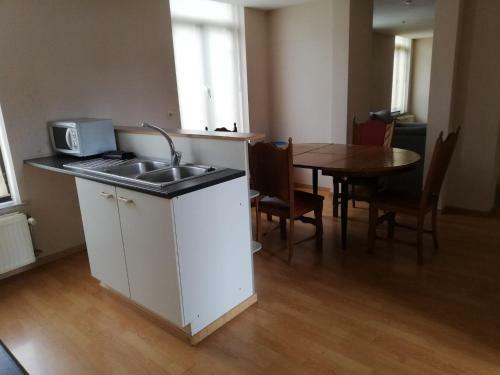 Apartamento 3 Bed Business Flat In Ronse