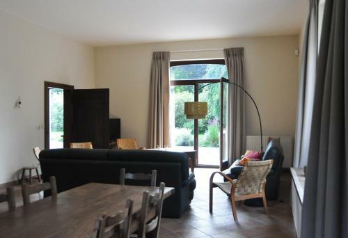 Petit Ch�teau De Beauplateau