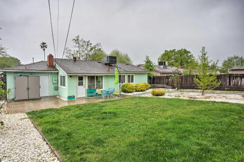 Midcentury Gem In Arden Manor Neighborhood!