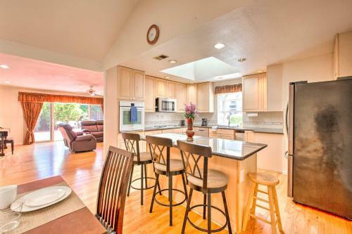 Bright San Jose House With Private Yard And Deck!