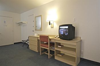 Motel 6 Duluth