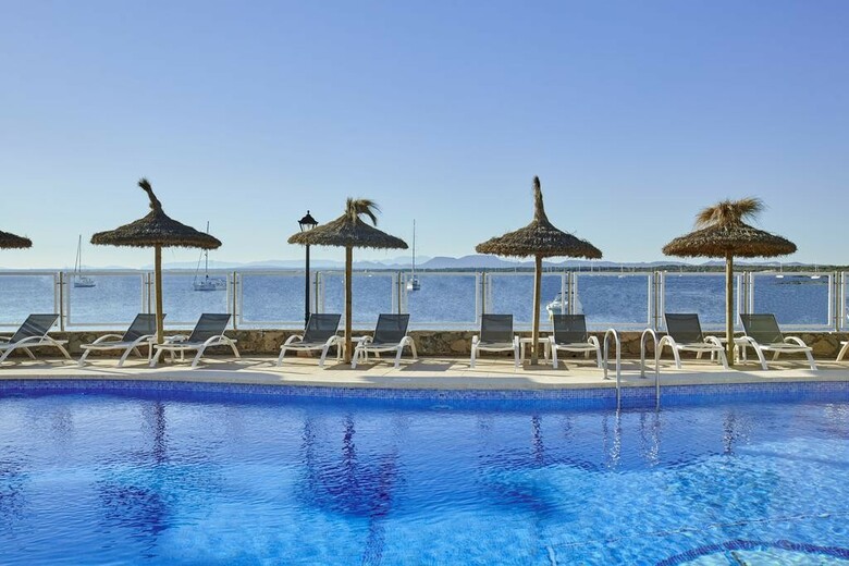 Universal Hotel Marqu�s