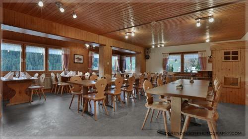Hostal Gasthaus Bellawiese