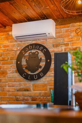 Hostal ?abinec - Penzion, Vinot�ka