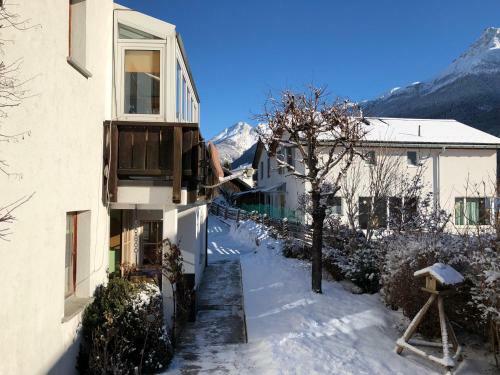 Apartamento Chasa Bazzi