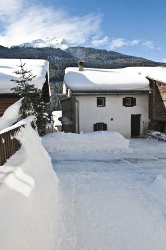 Ferienhaus Tinizong
