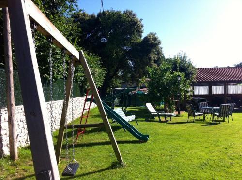 Apartamentos El Prad�n De Santa Marina