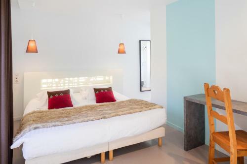 Hotel Logis Du Puy Ferrand